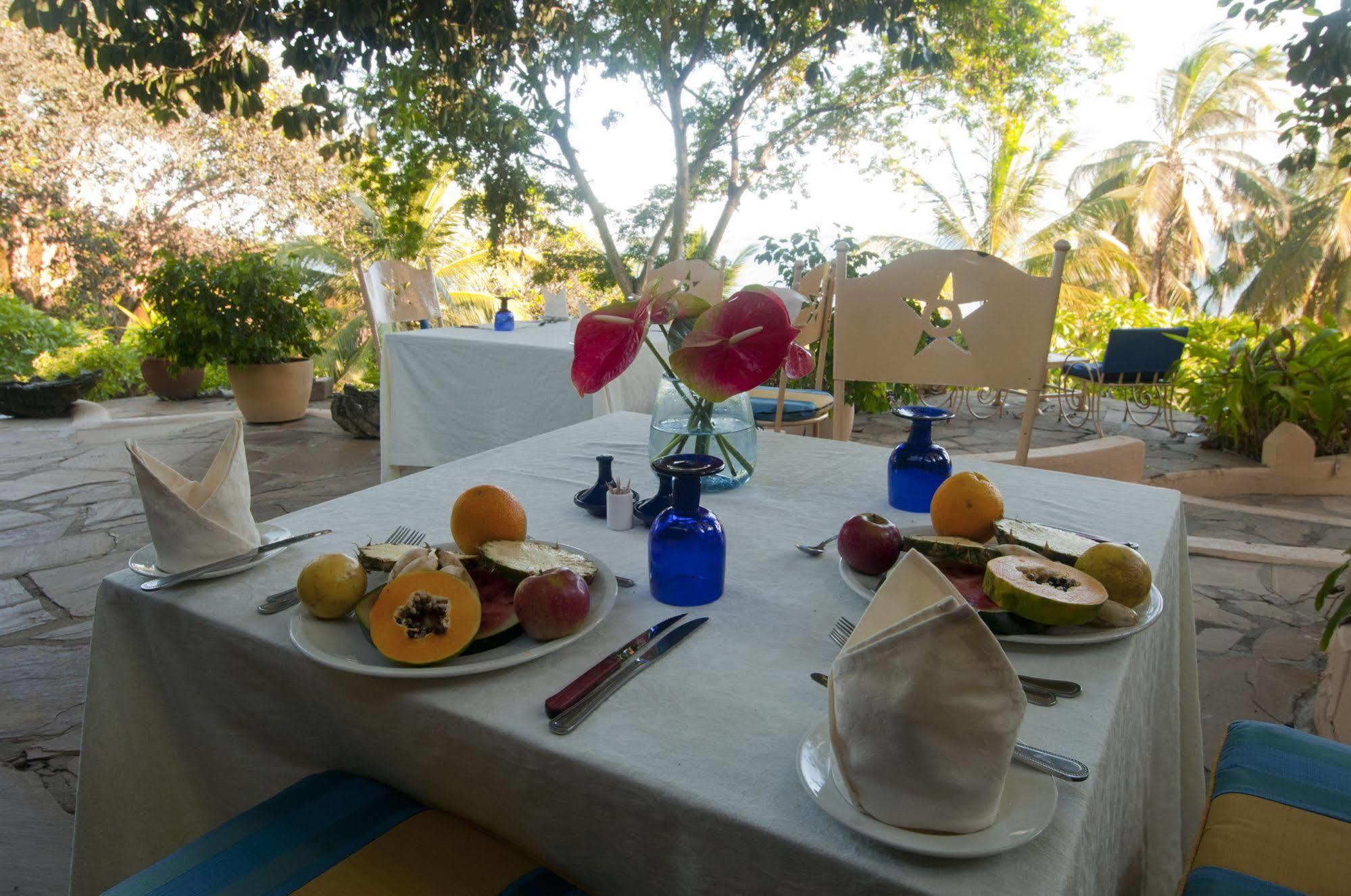 Kinasi Lodge Utende Екстер'єр фото